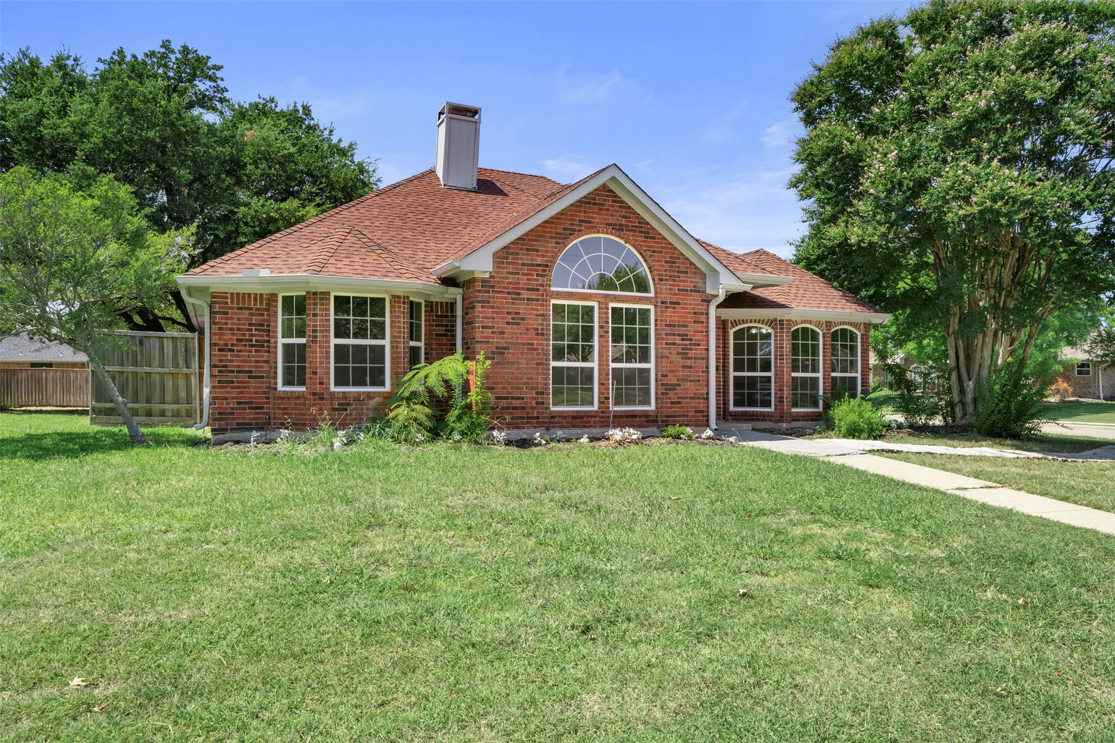 515 N Winding Oaks Drive