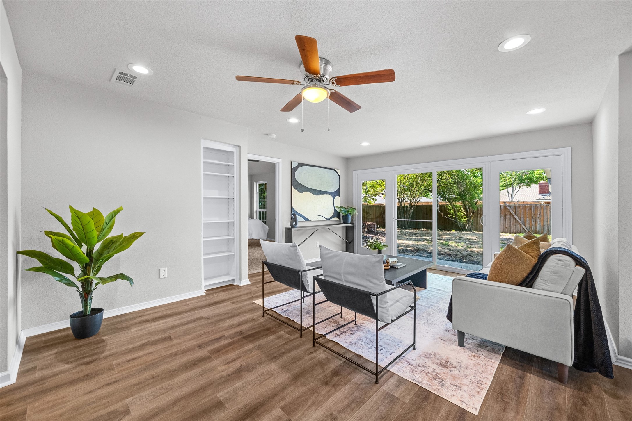 515 N Winding Oaks Drive