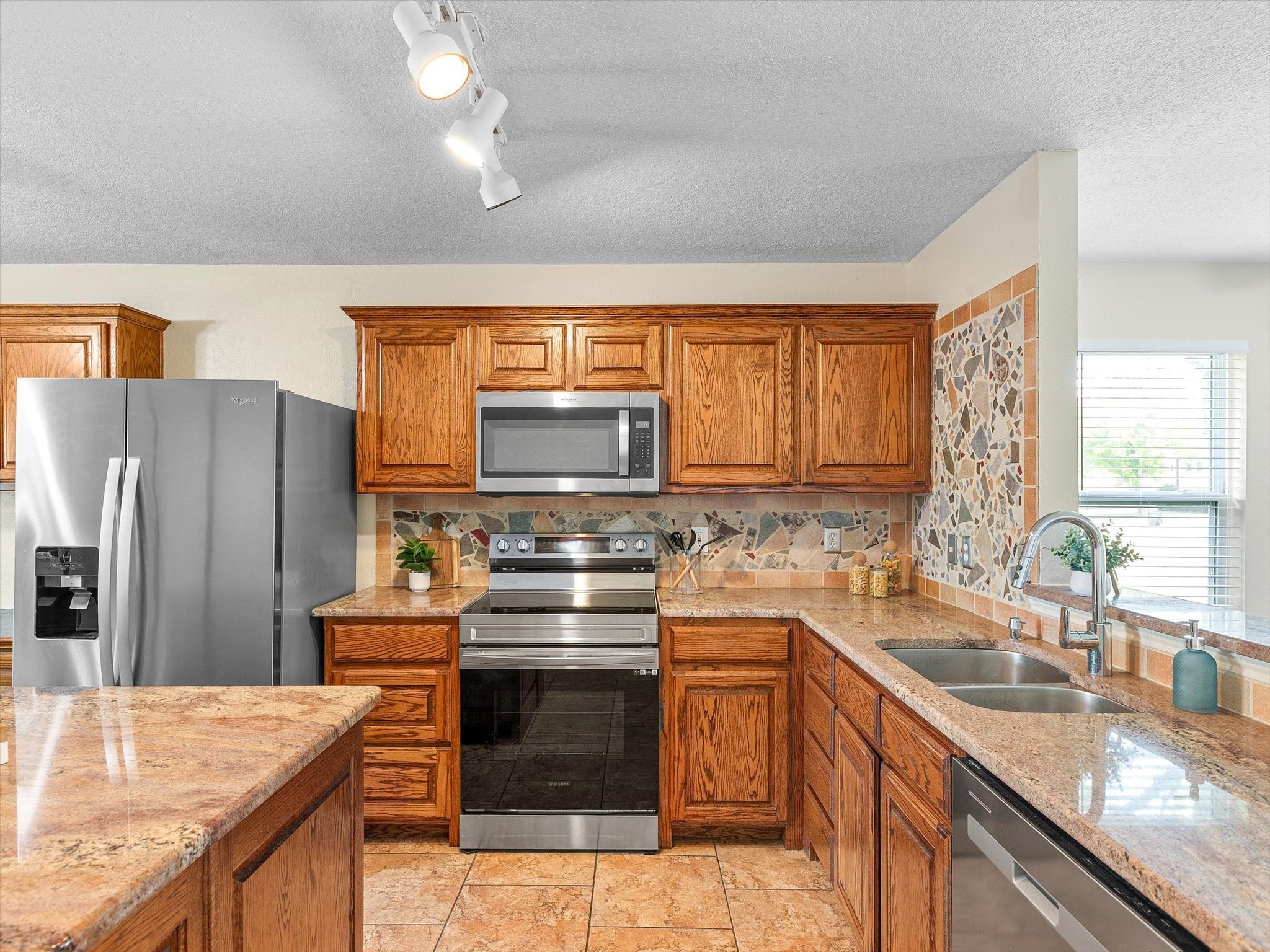 4500 Cedar Crest Drive