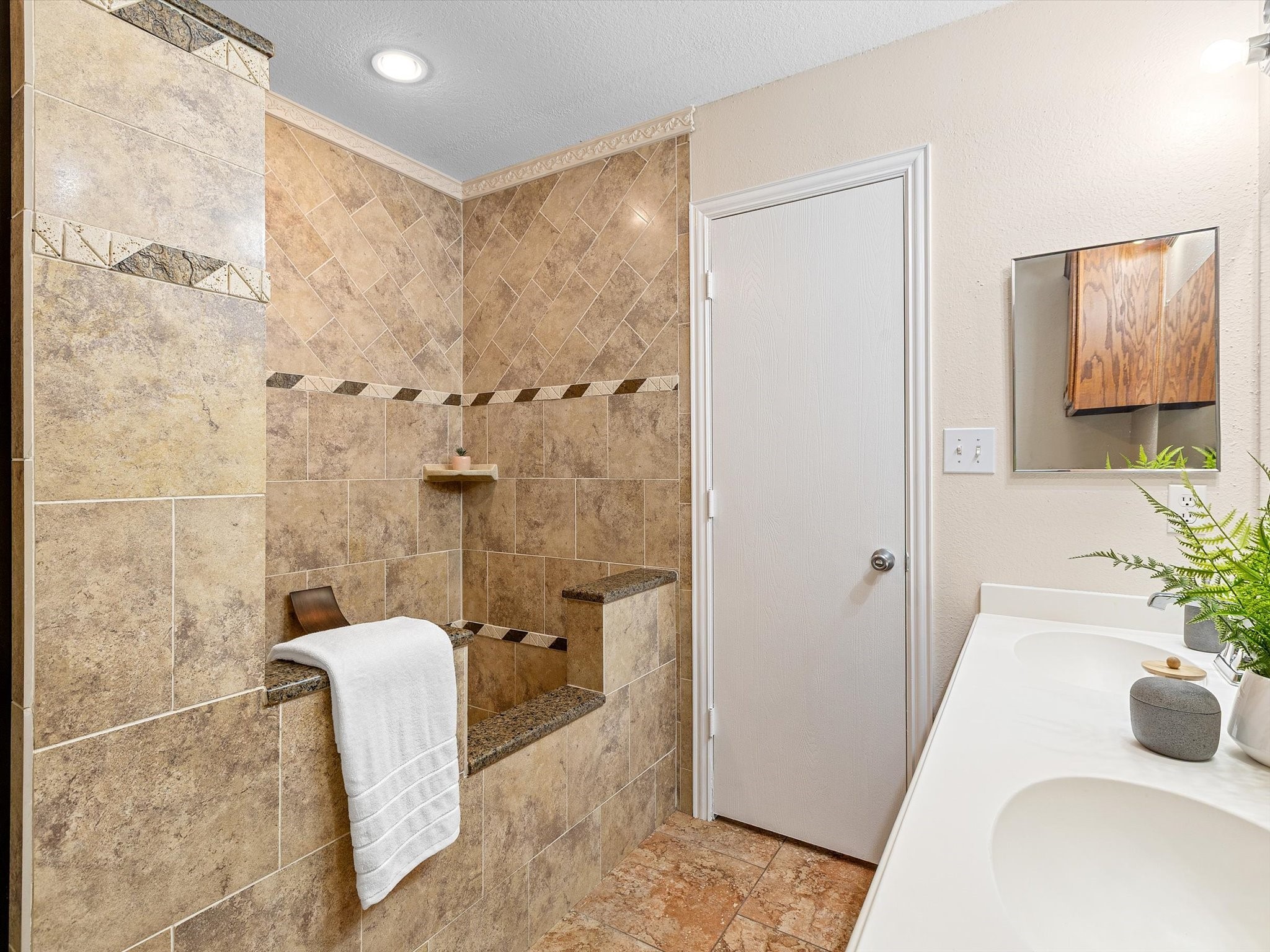 4500 Cedar Crest Drive