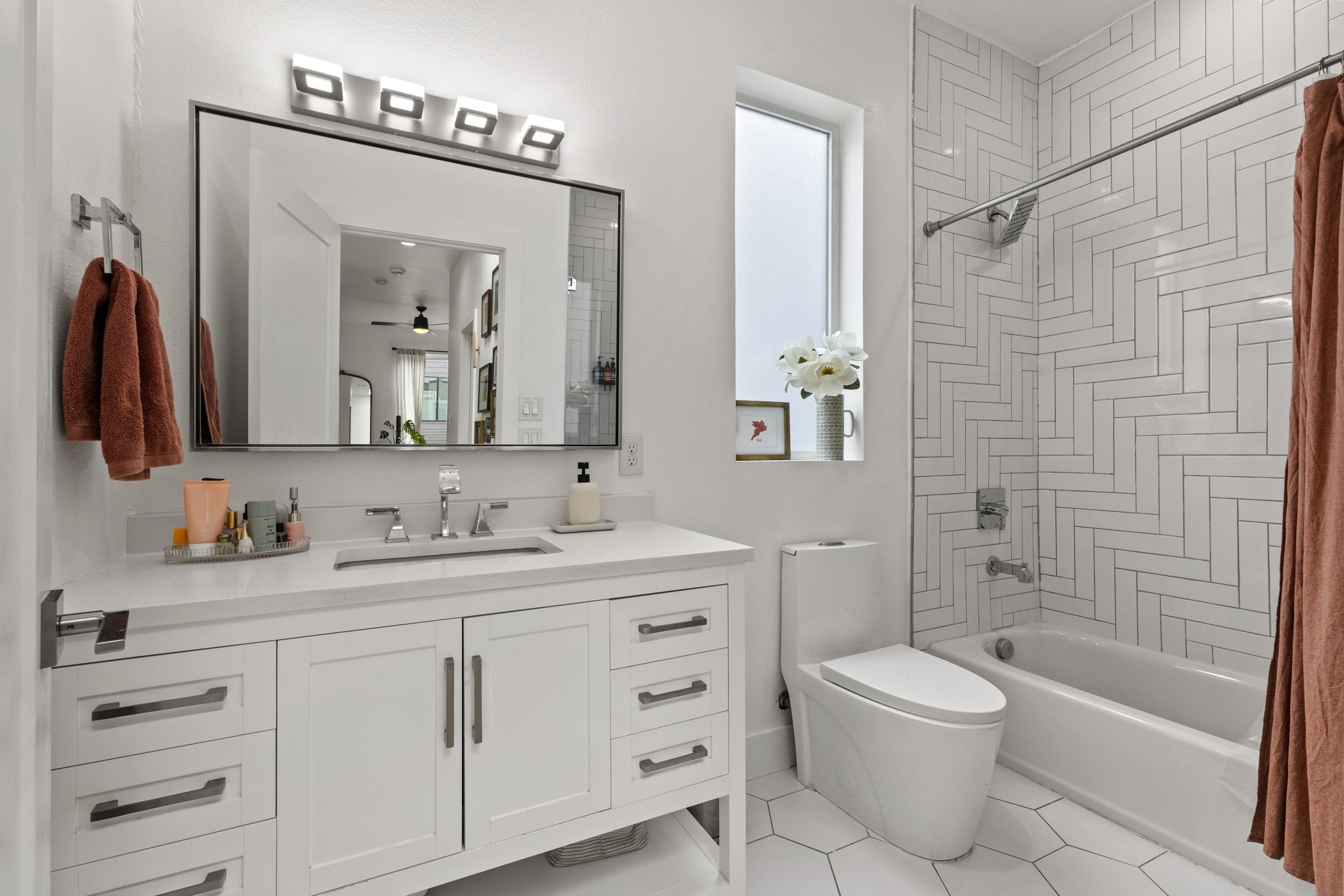 2222 Moser Avenue 103