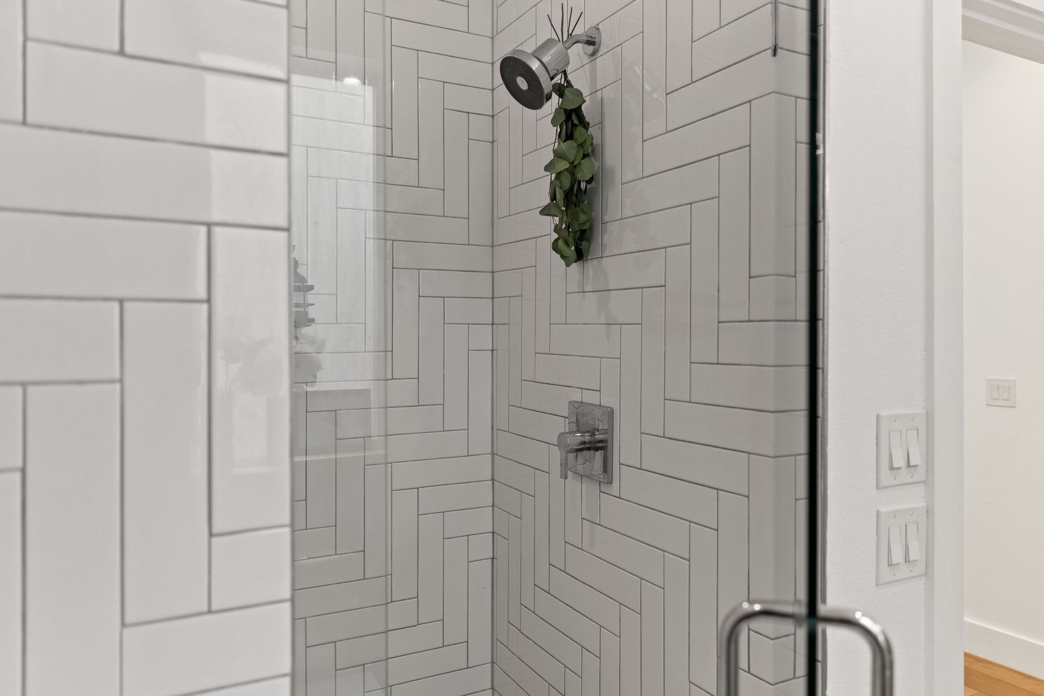 2222 Moser Avenue 103