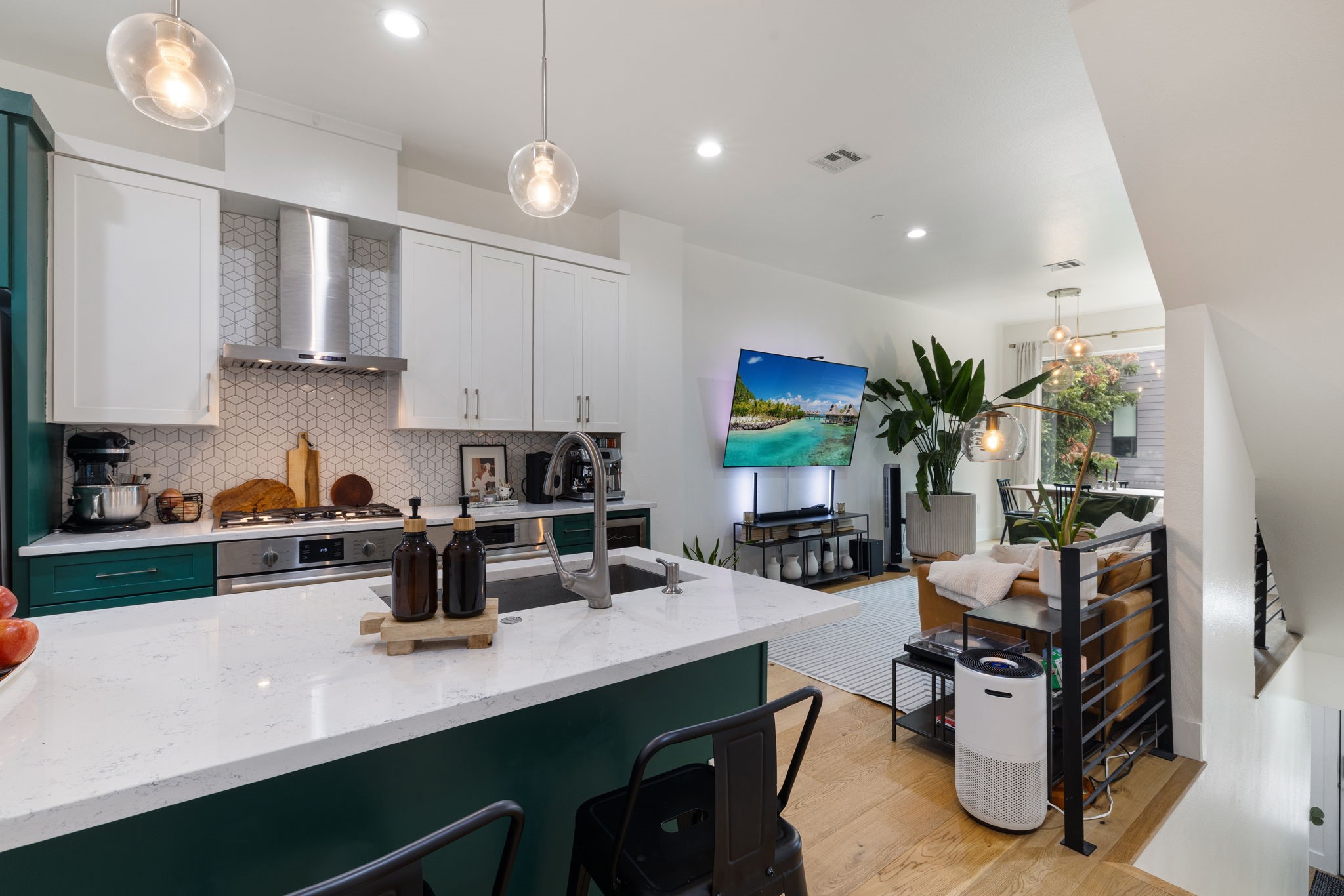 2222 Moser Avenue 103