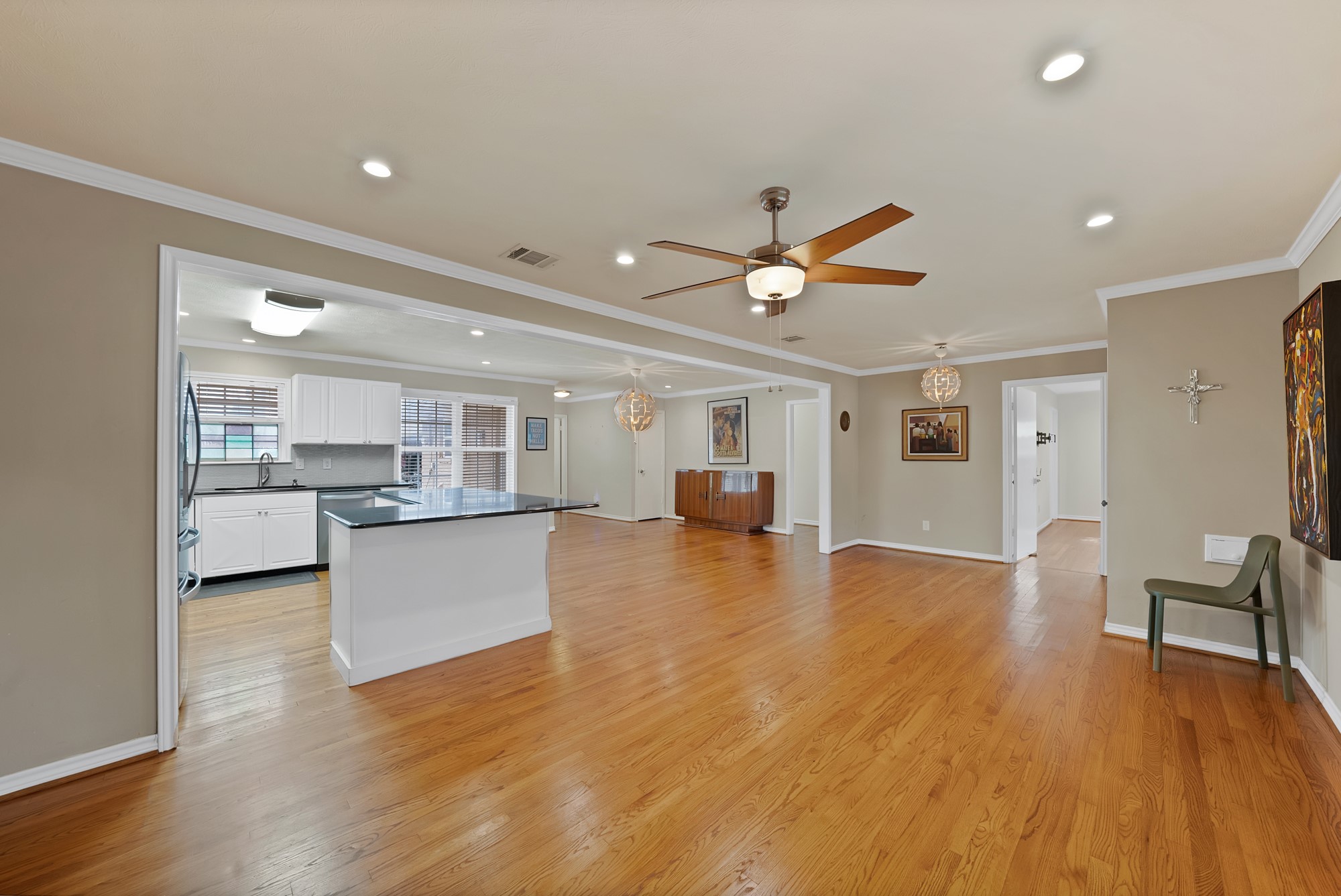 2835 W Colorado Boulevard