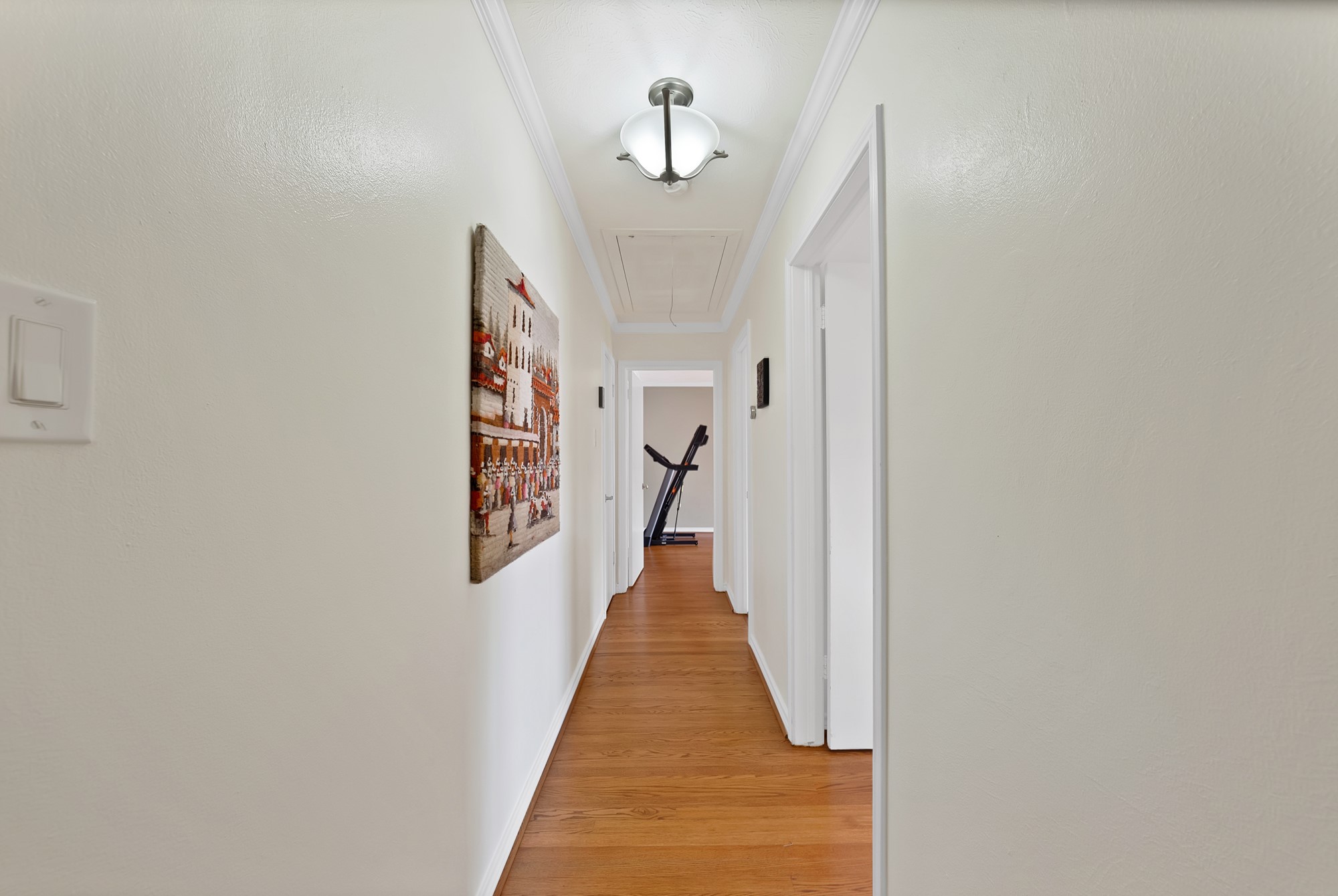 2835 W Colorado Boulevard