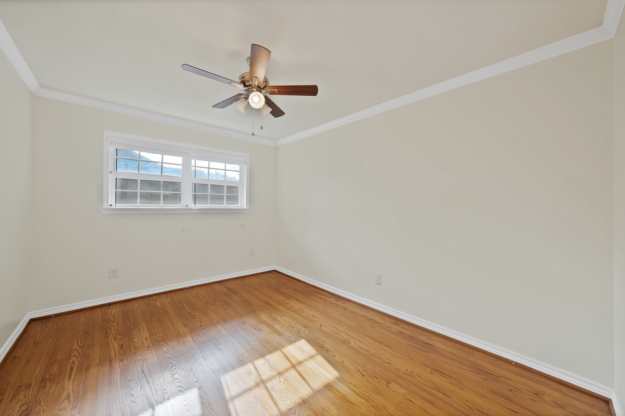 2835 W Colorado Boulevard