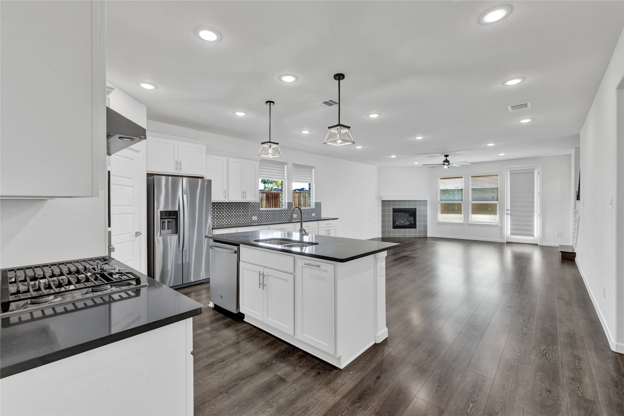 3904 Starlight Creek