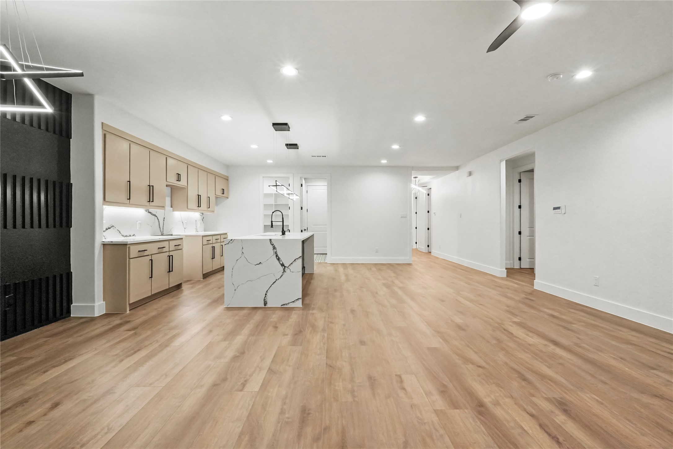 2626 Southland Street