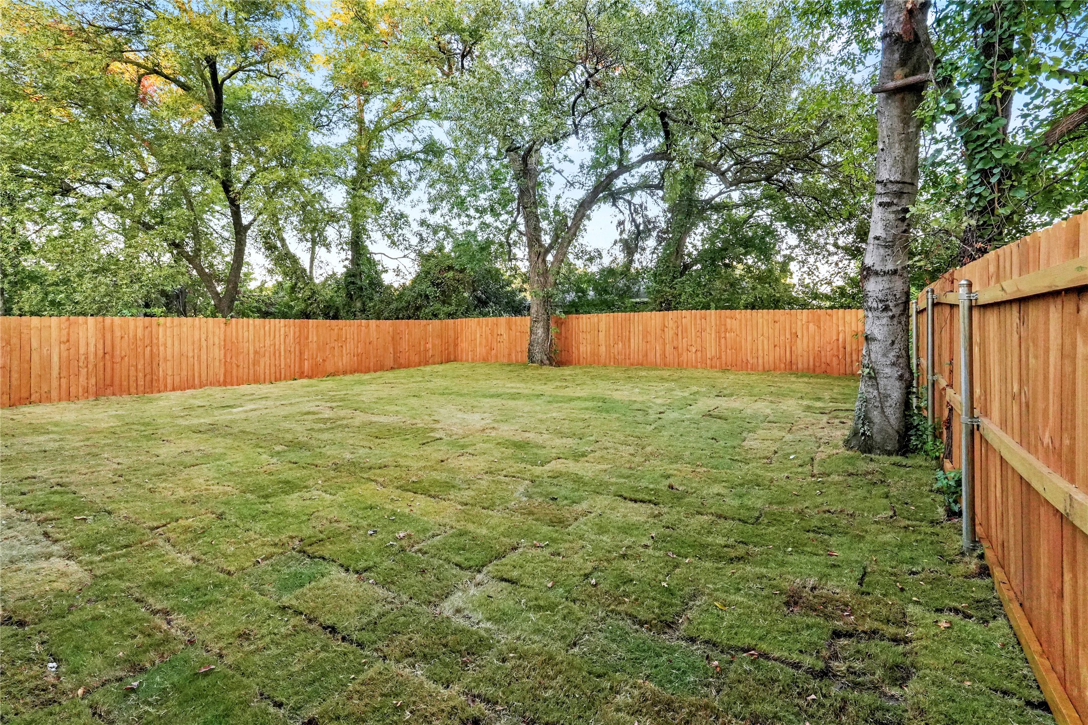 2626 Southland Street