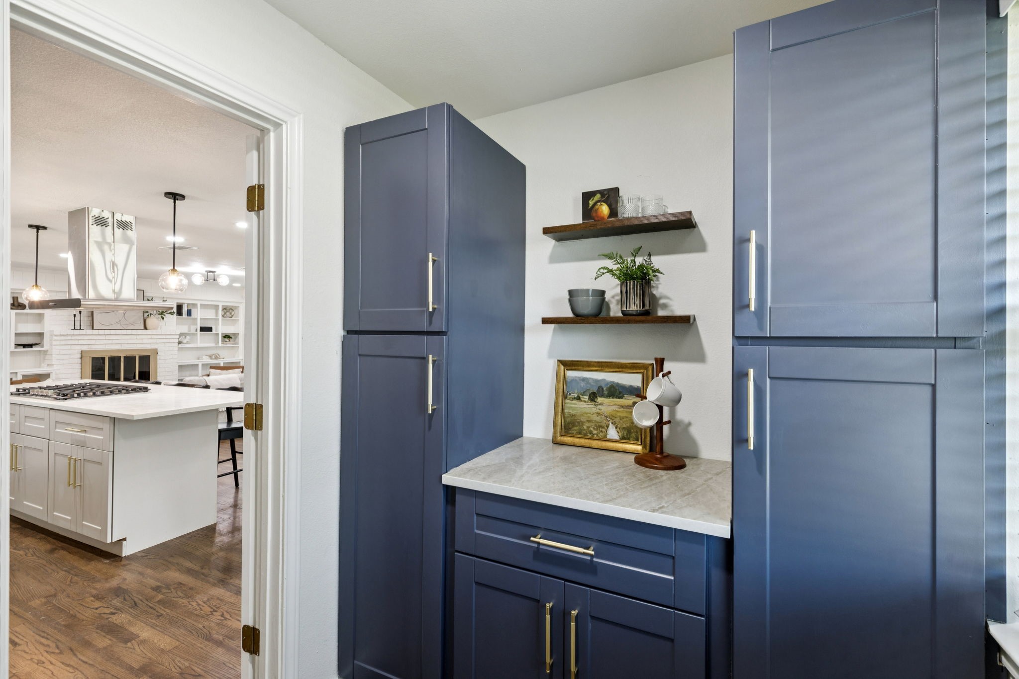5509 Enchanted Lane