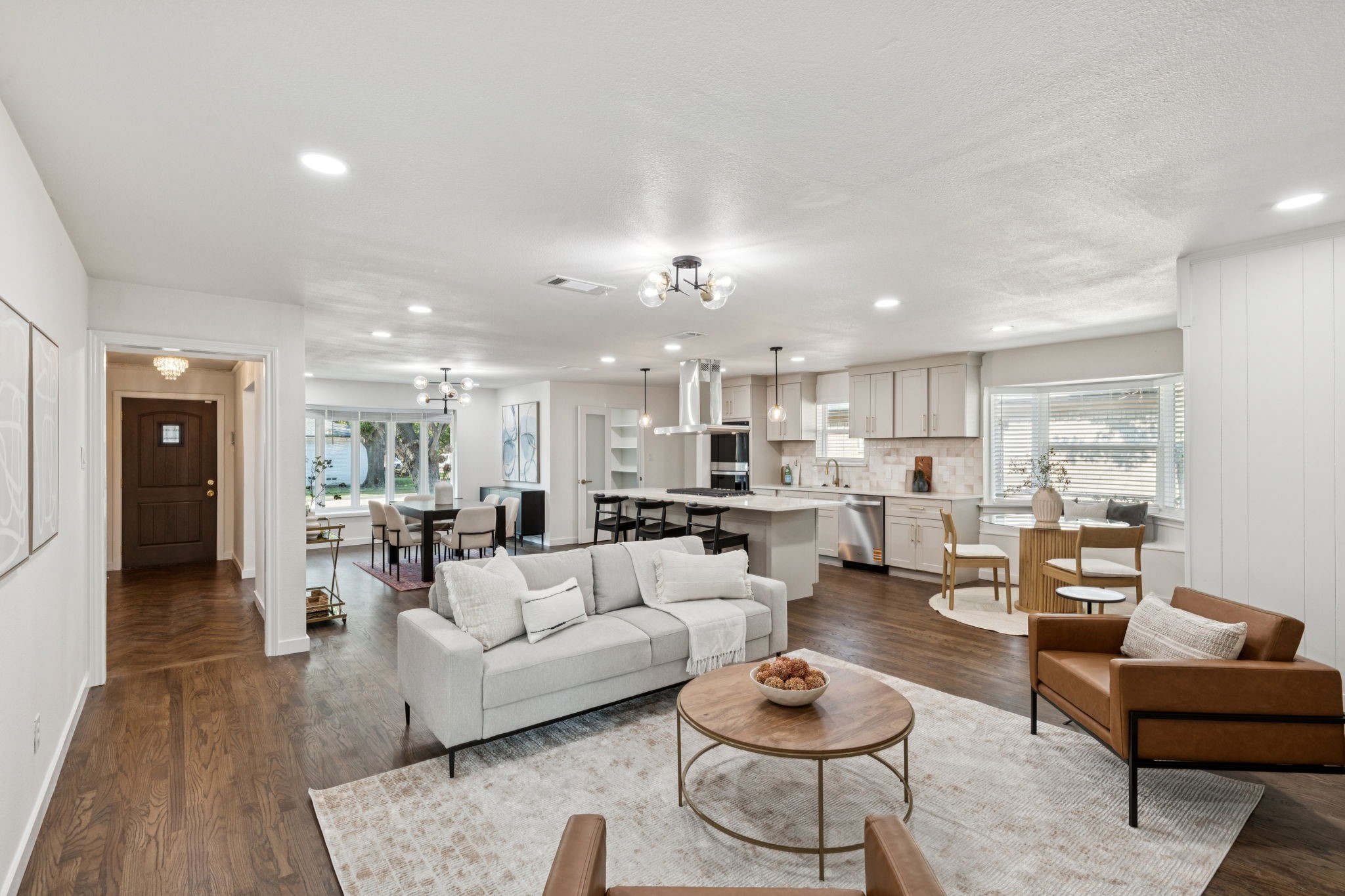5509 Enchanted Lane