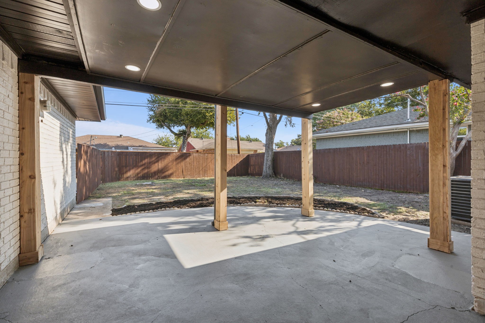 5509 Enchanted Lane