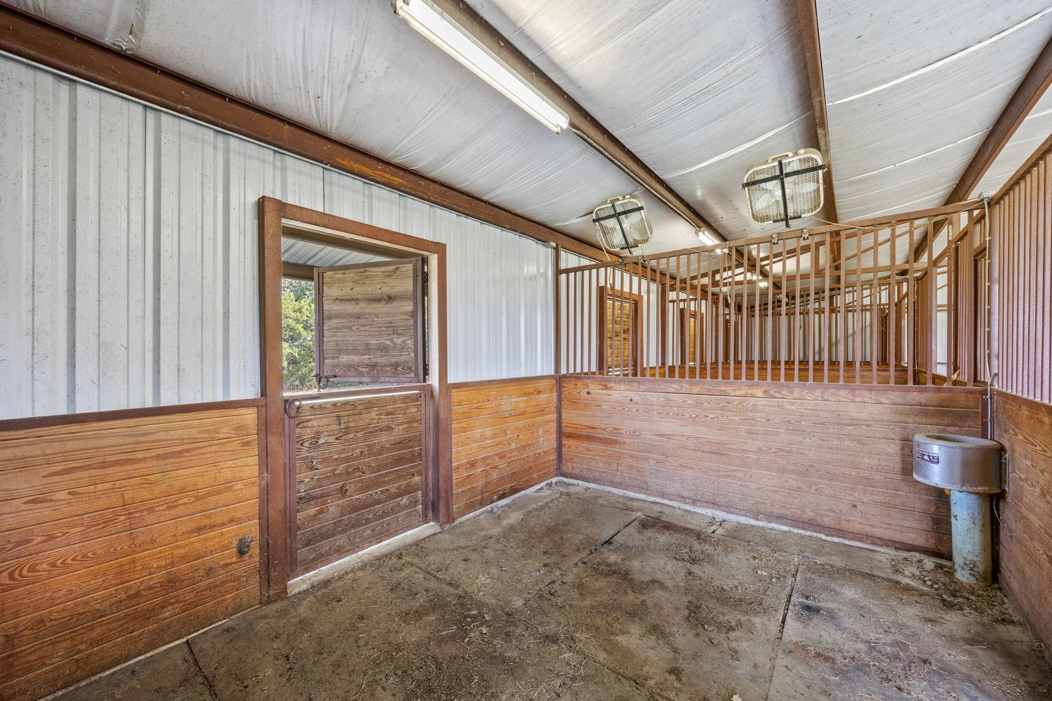 3813 County Road 2212