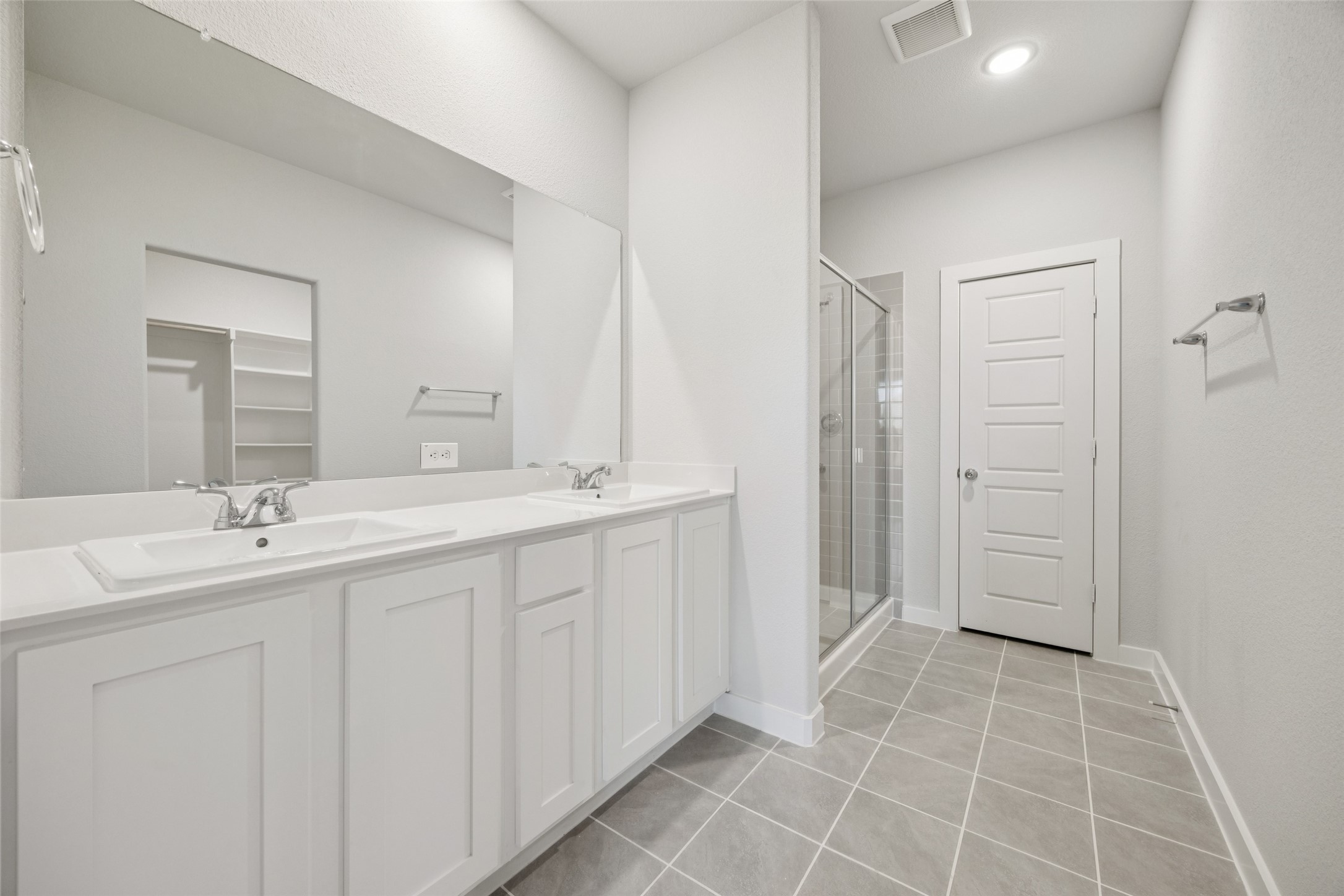 518 Regency Court