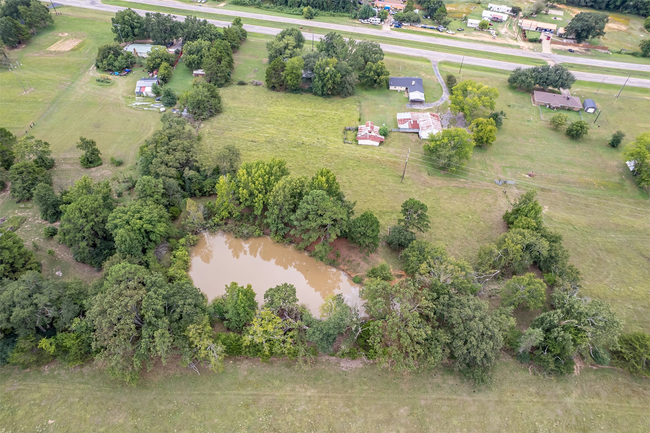 3015 E US Highway 80