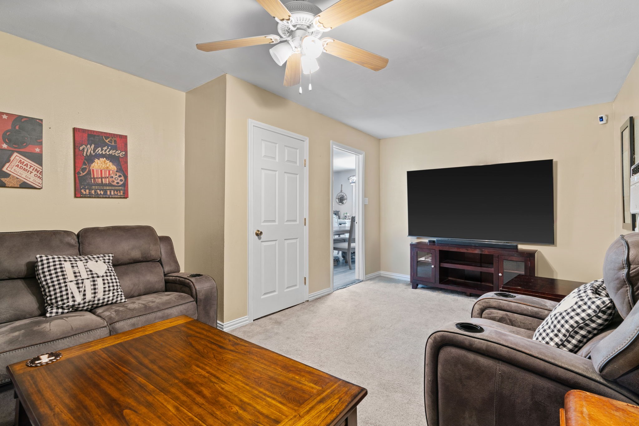 960 Ashwood Drive