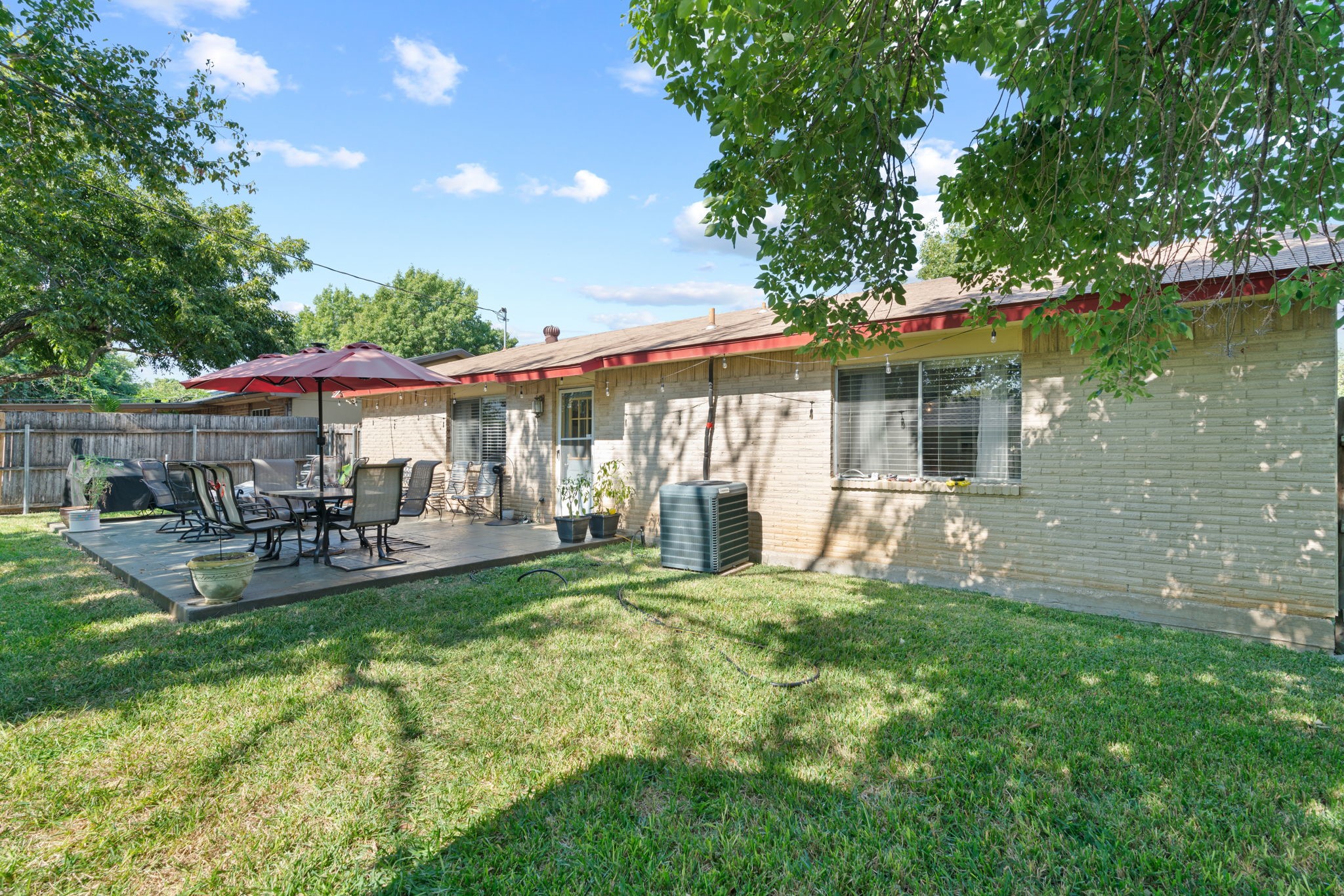 960 Ashwood Drive