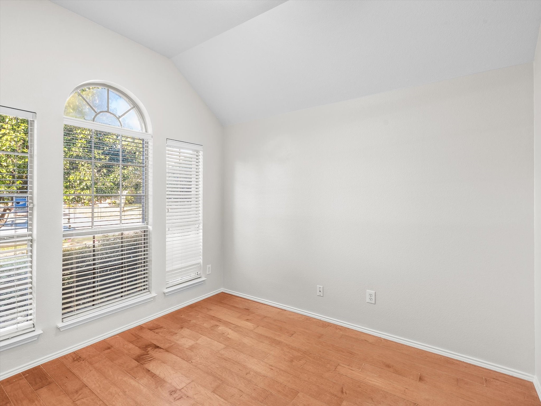 5113 Sweetgum Court