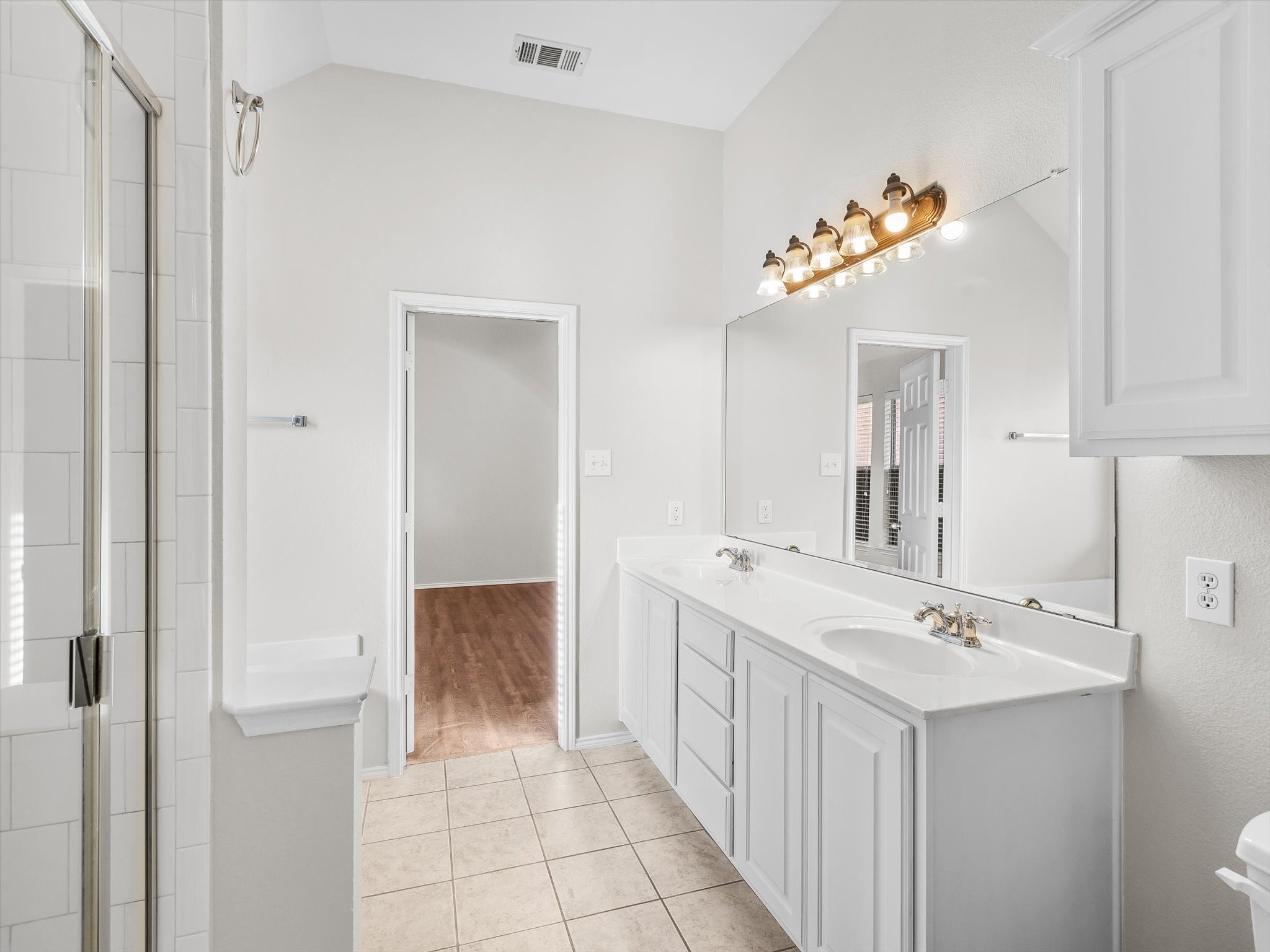 5113 Sweetgum Court