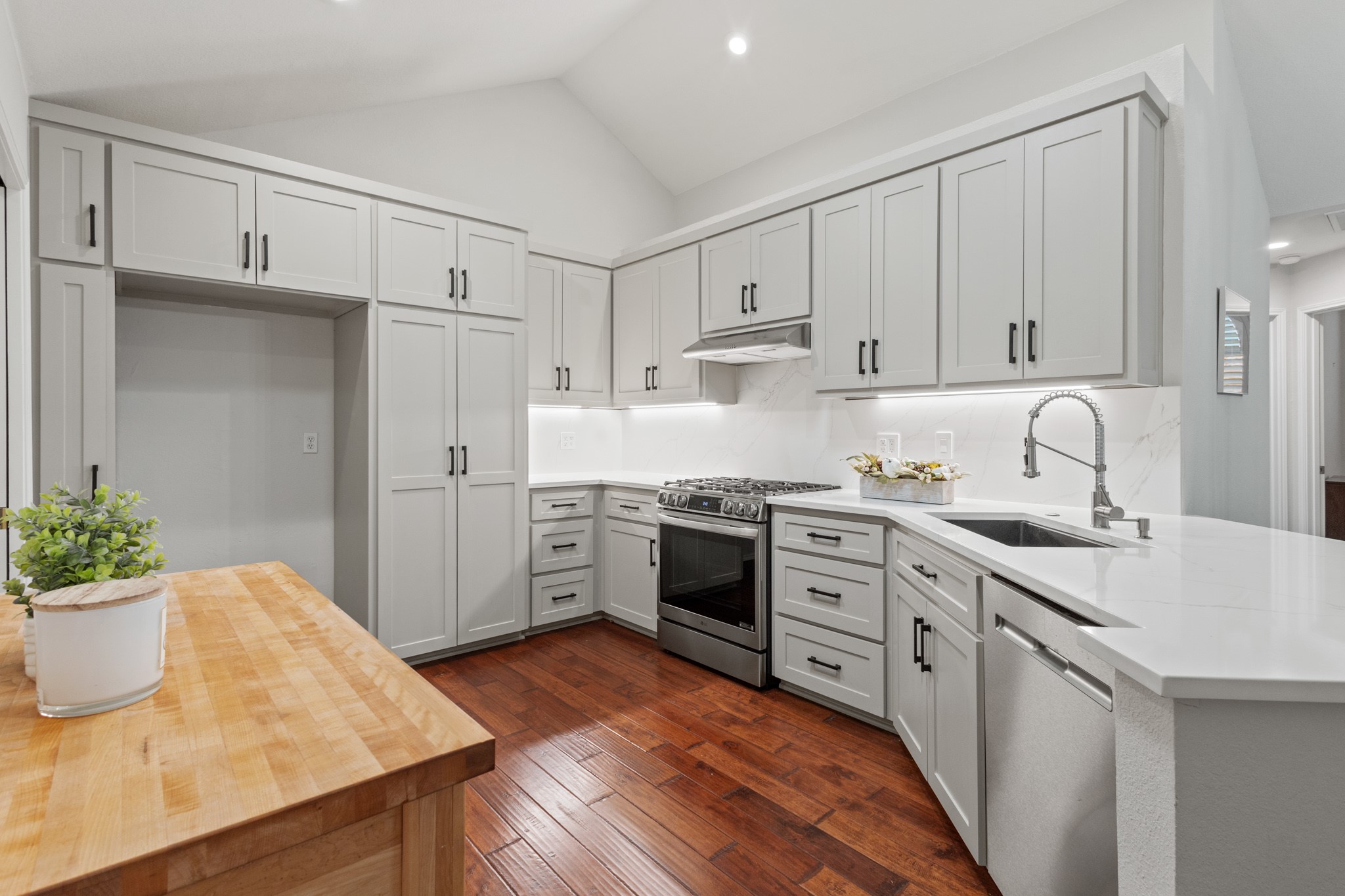 2224 Countryside Drive 2224