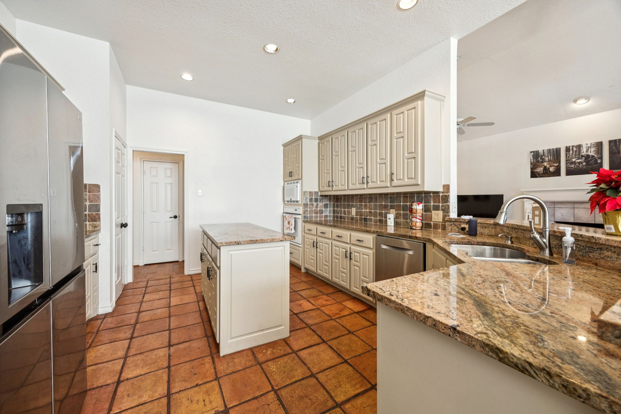 106 Hummingbird Lane