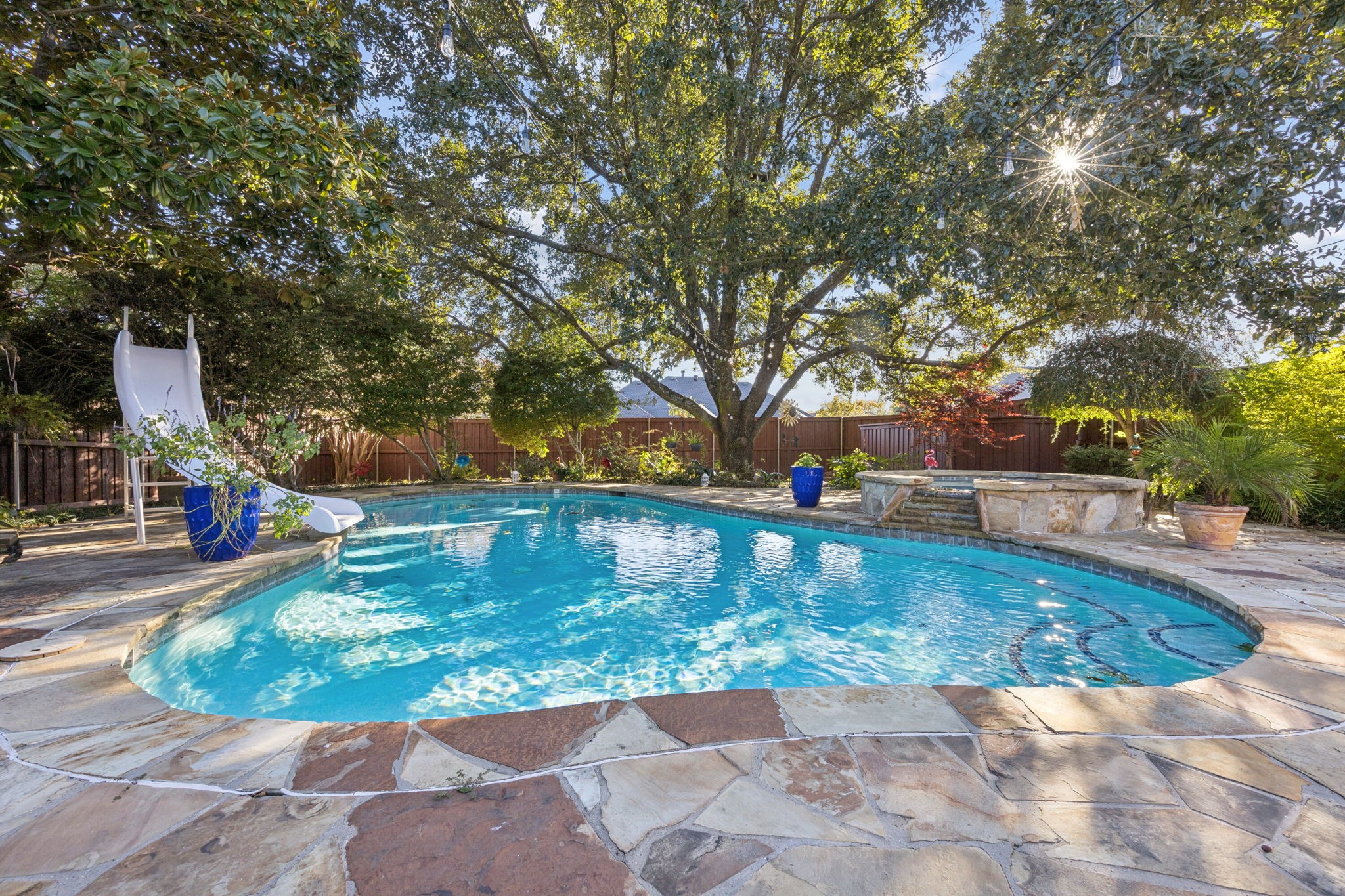 106 Hummingbird Lane