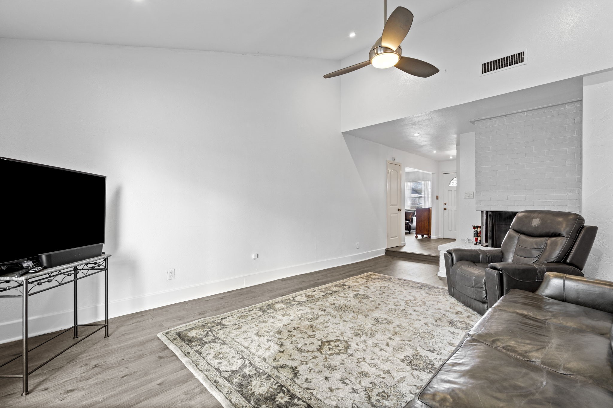 2706 Meadow Bluff Lane