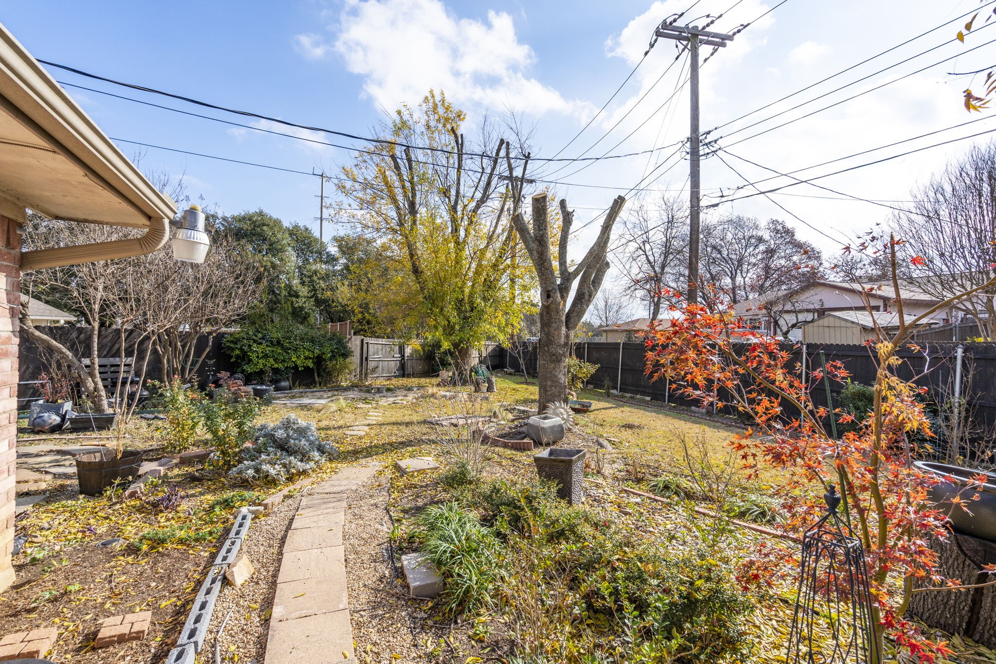 2706 Meadow Bluff Lane