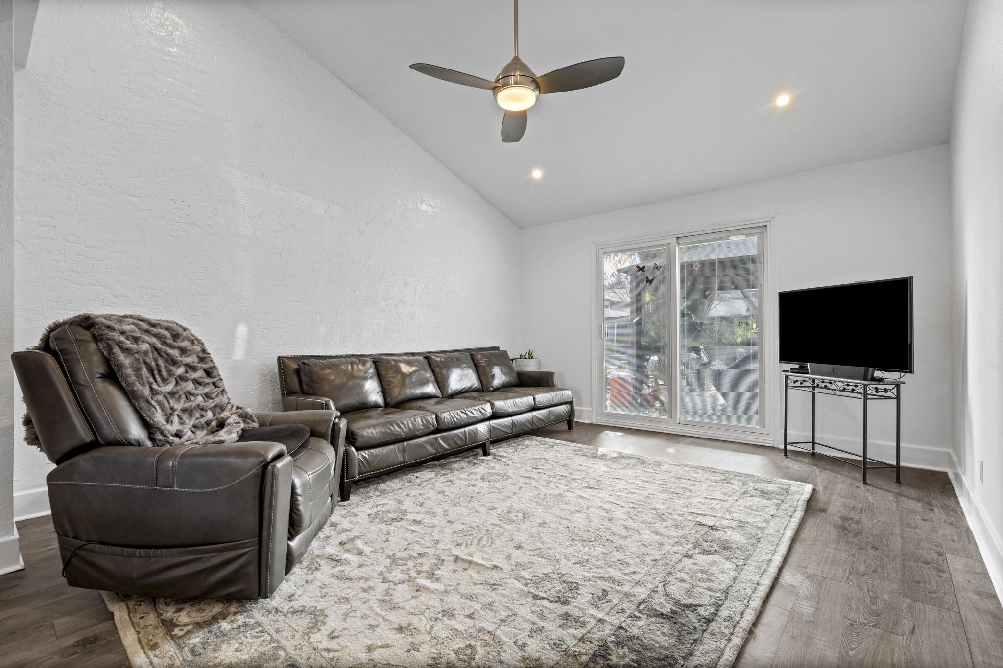 2706 Meadow Bluff Lane