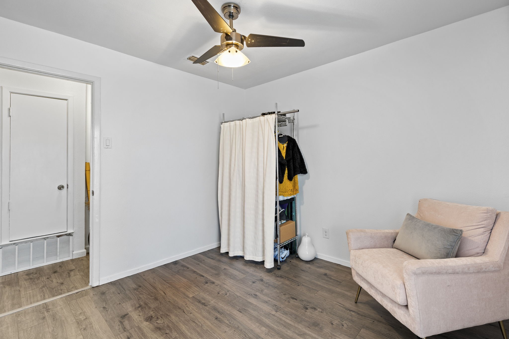 2706 Meadow Bluff Lane