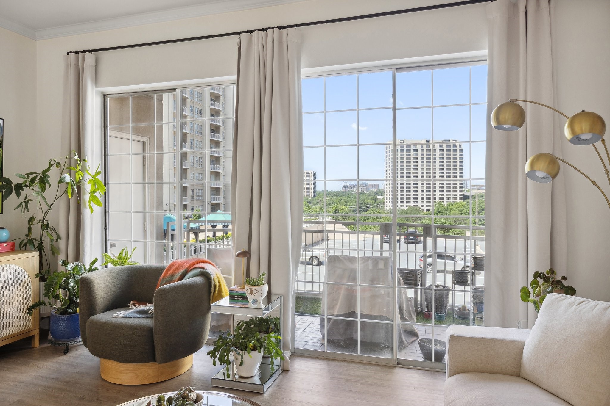 3225 Turtle Creek Boulevard 611