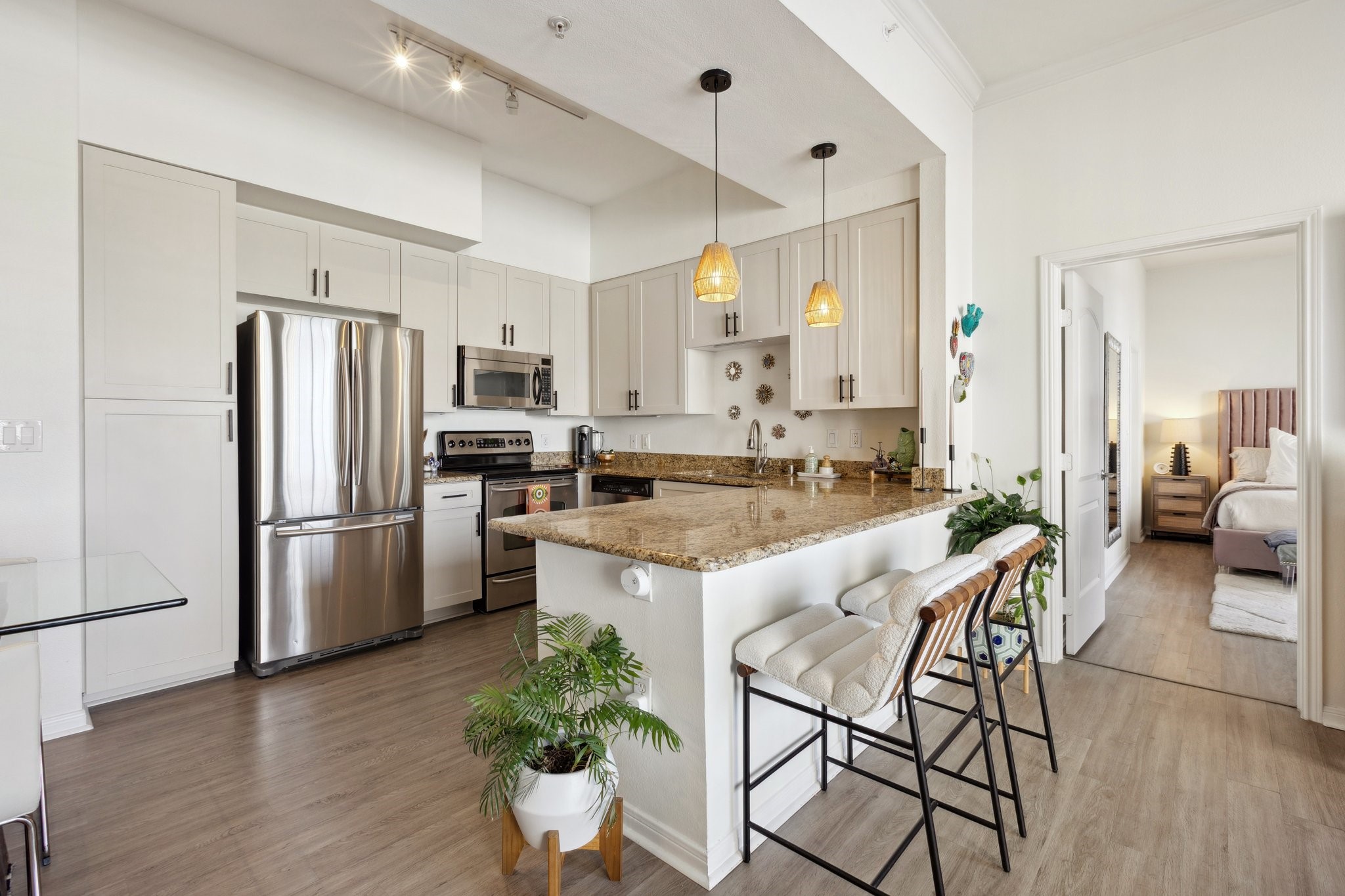 3225 Turtle Creek Boulevard 611