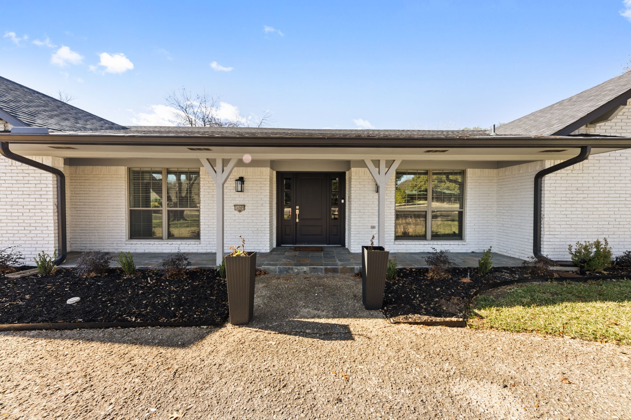 14909 Hillcrest Road