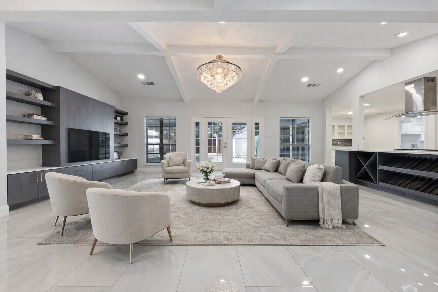 14909 Hillcrest Road