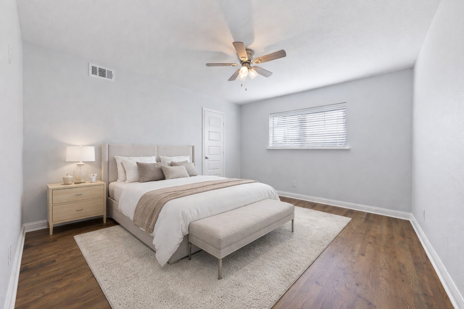 14909 Hillcrest Road