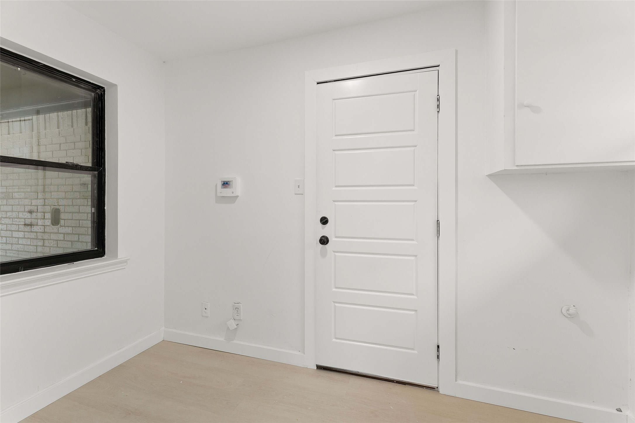 328 E Pleasant Road