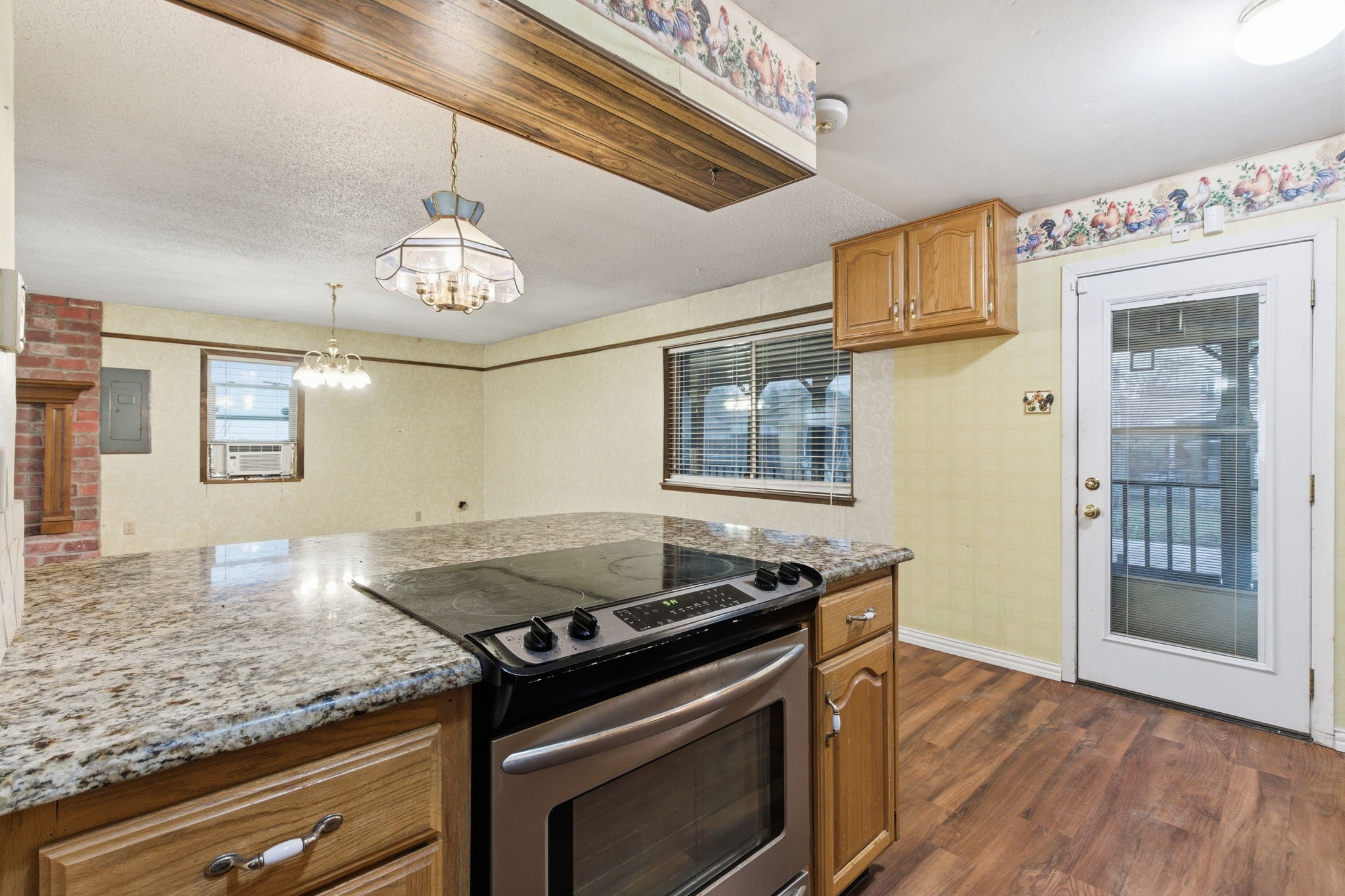 1224 Ashwood Drive
