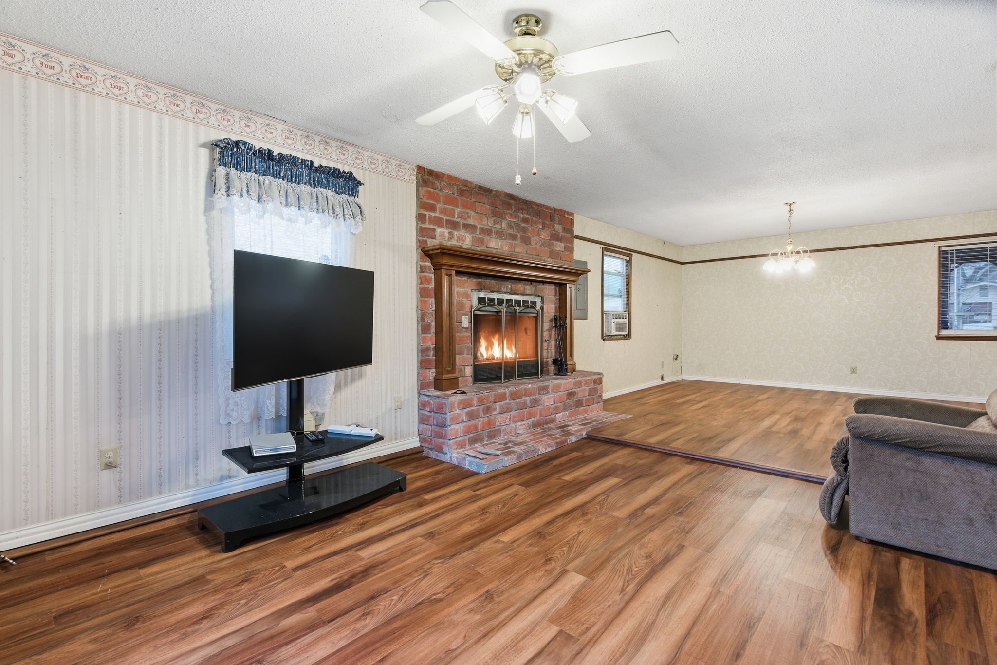 1224 Ashwood Drive