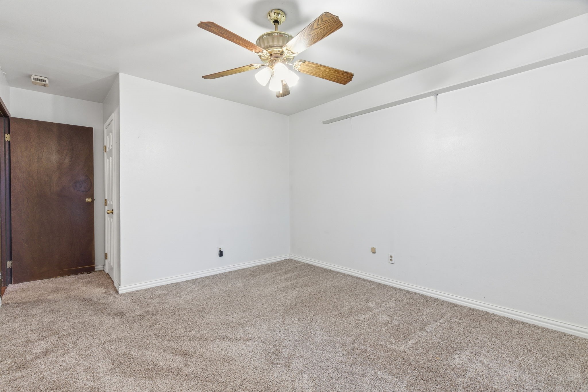1224 Ashwood Drive