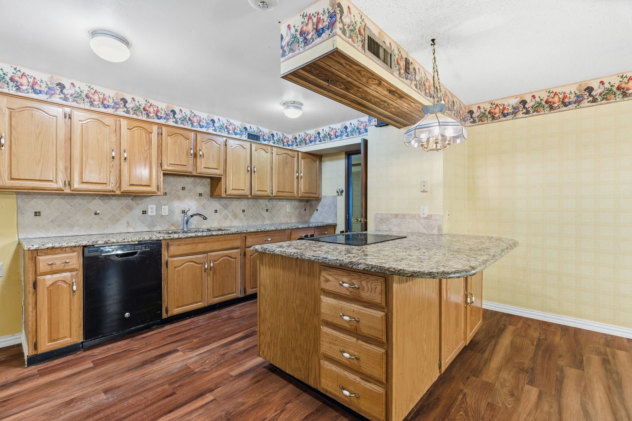 1224 Ashwood Drive