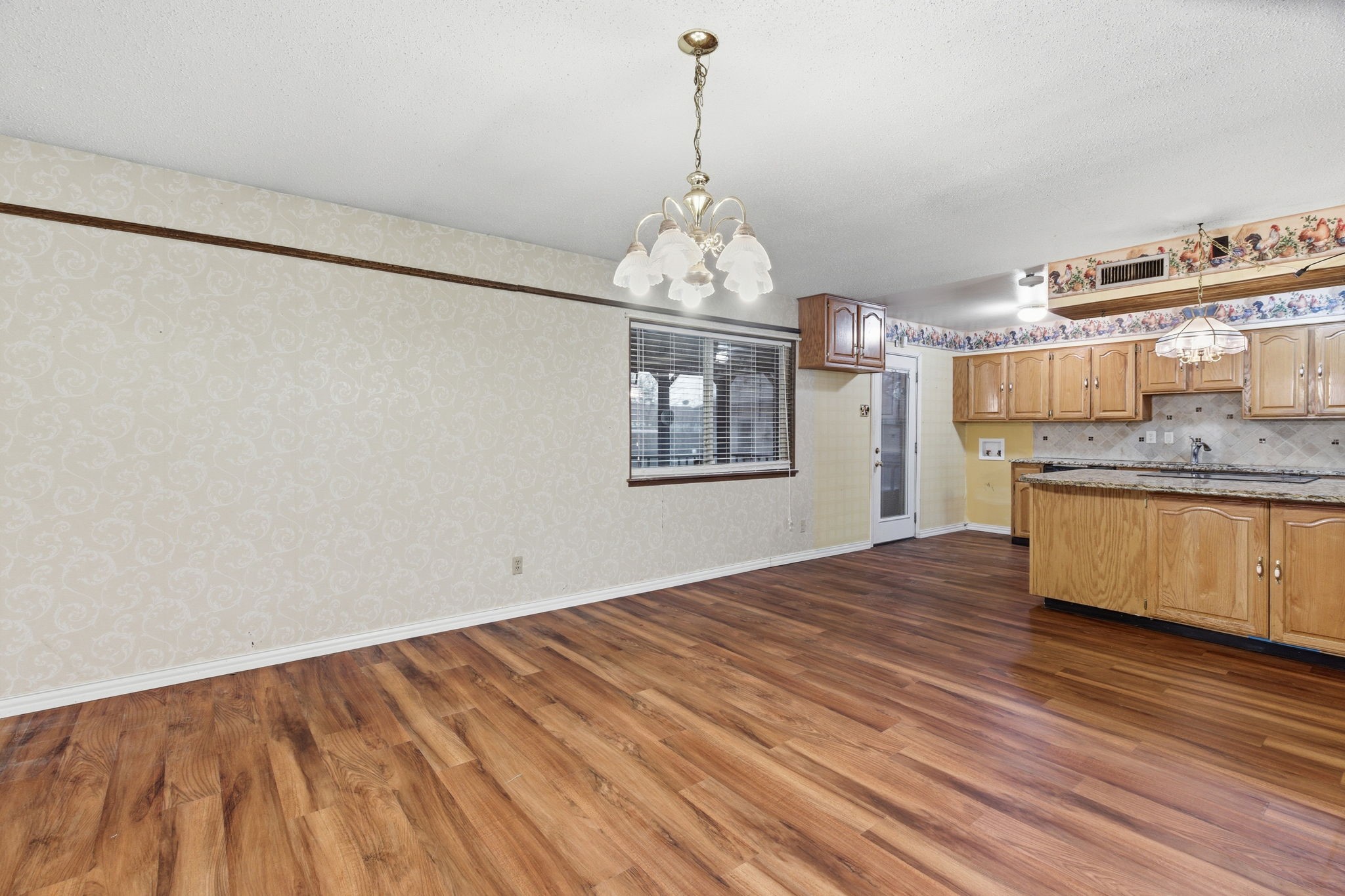 1224 Ashwood Drive