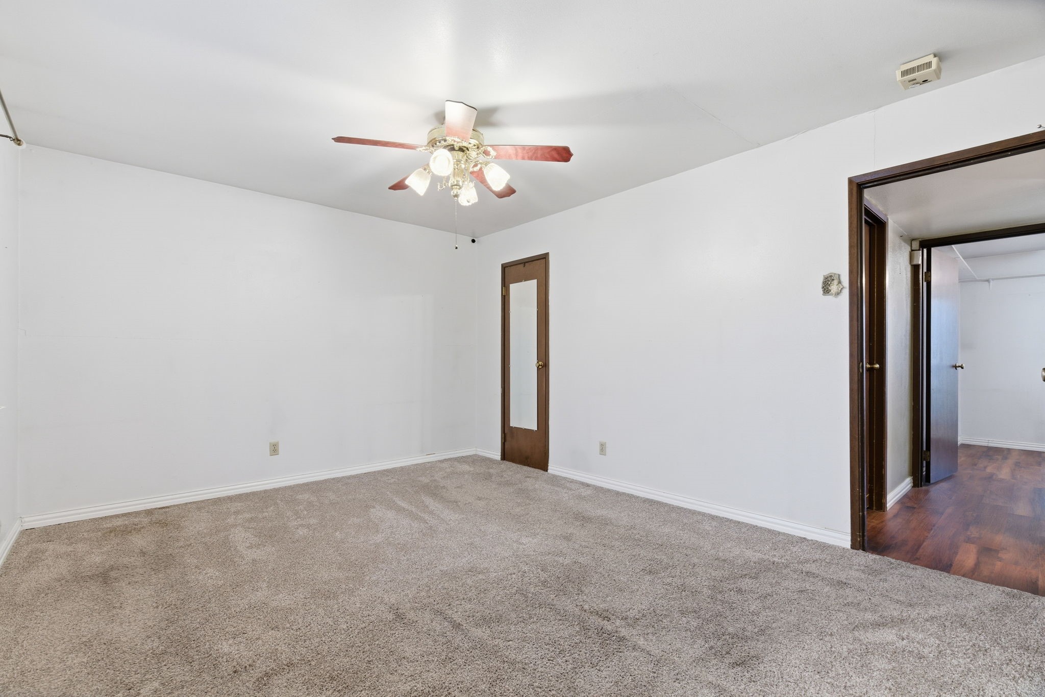 1224 Ashwood Drive
