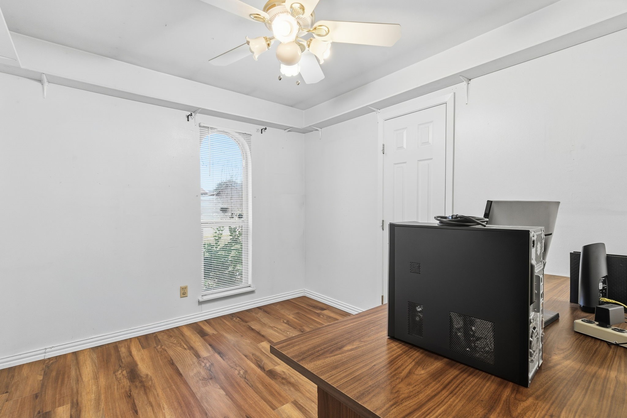 1224 Ashwood Drive