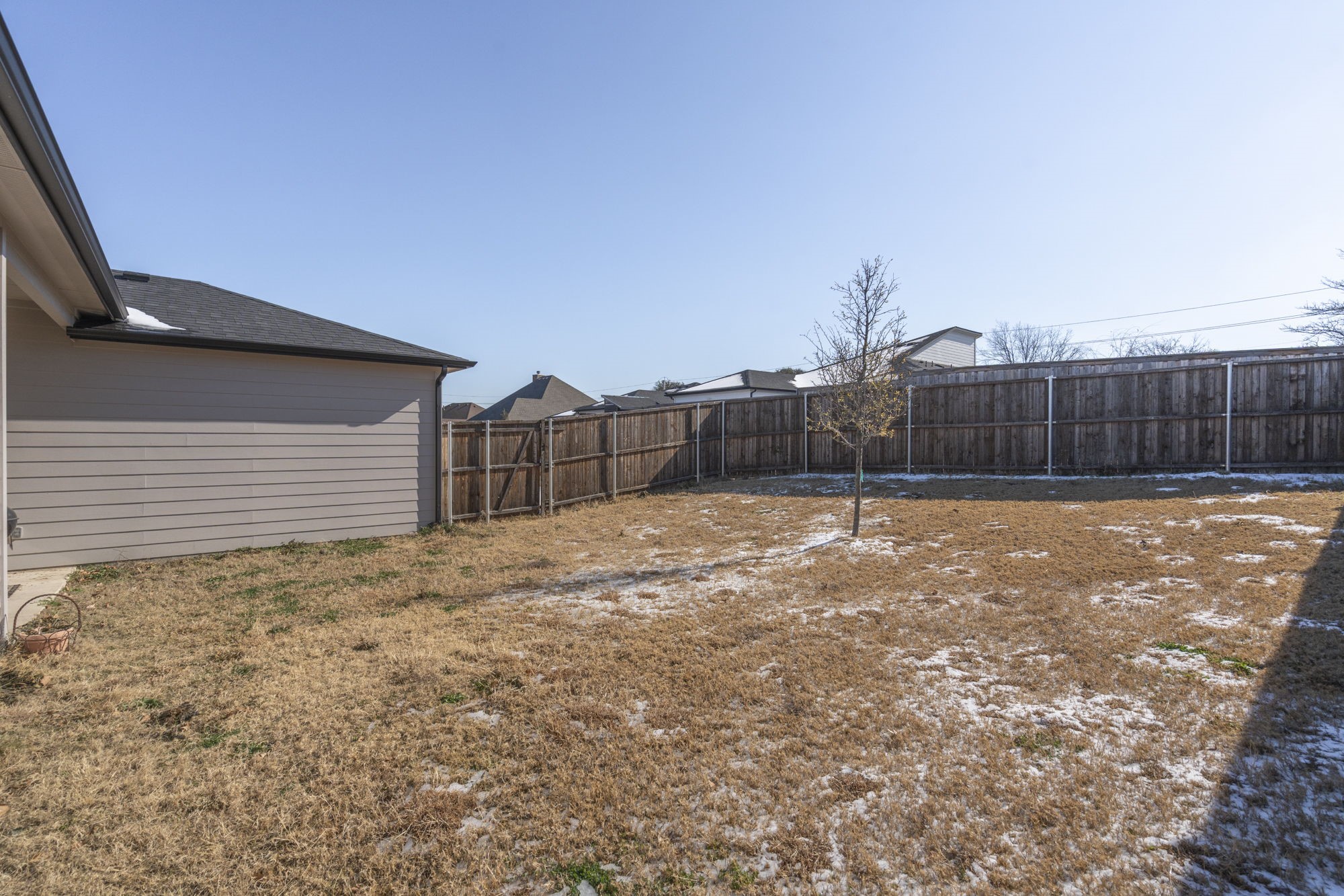 7722 Oak Garden Trail