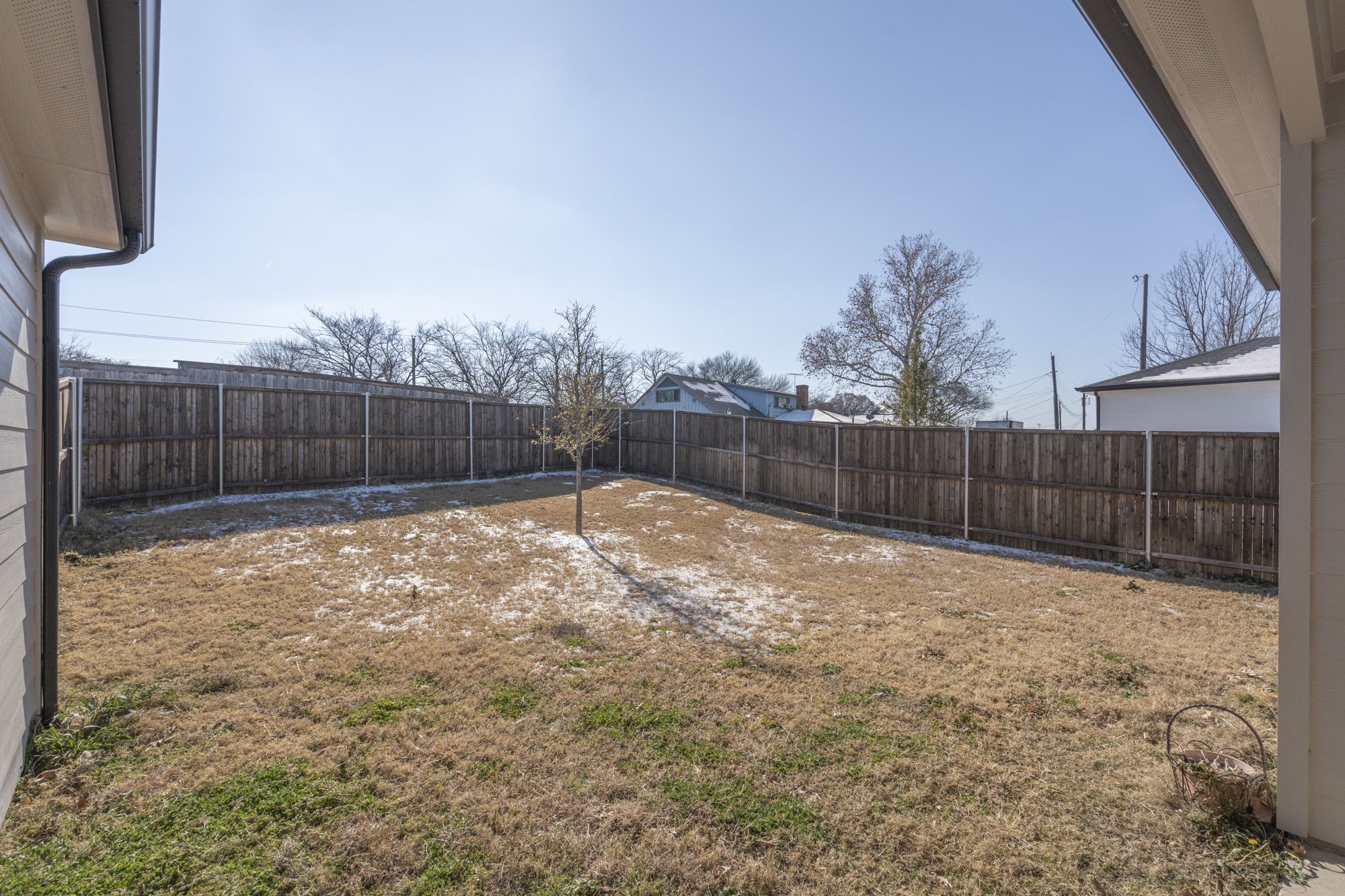 7722 Oak Garden Trail