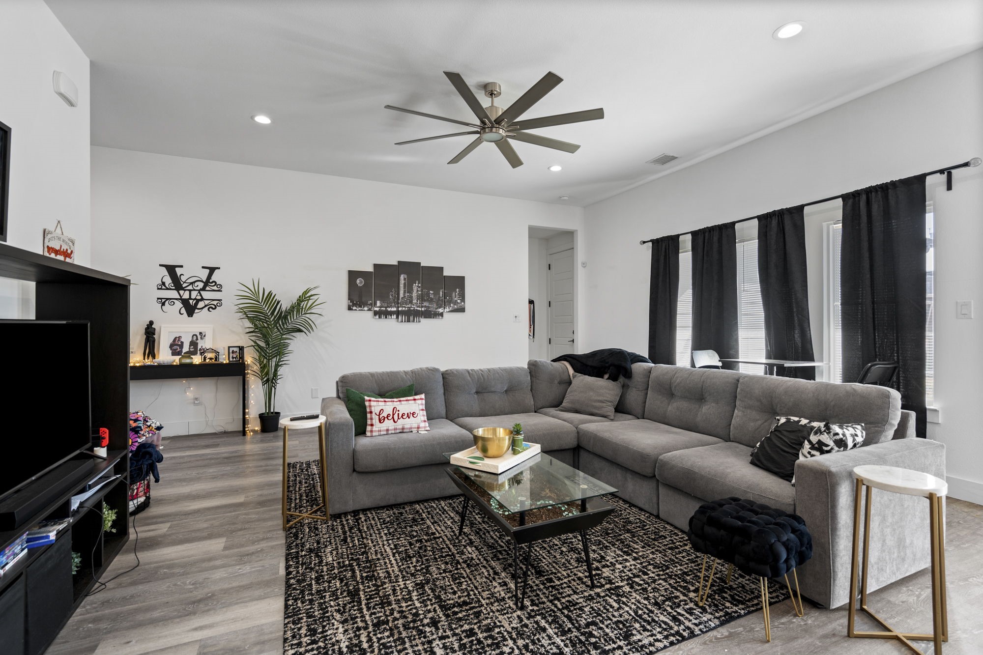 7722 Oak Garden Trail