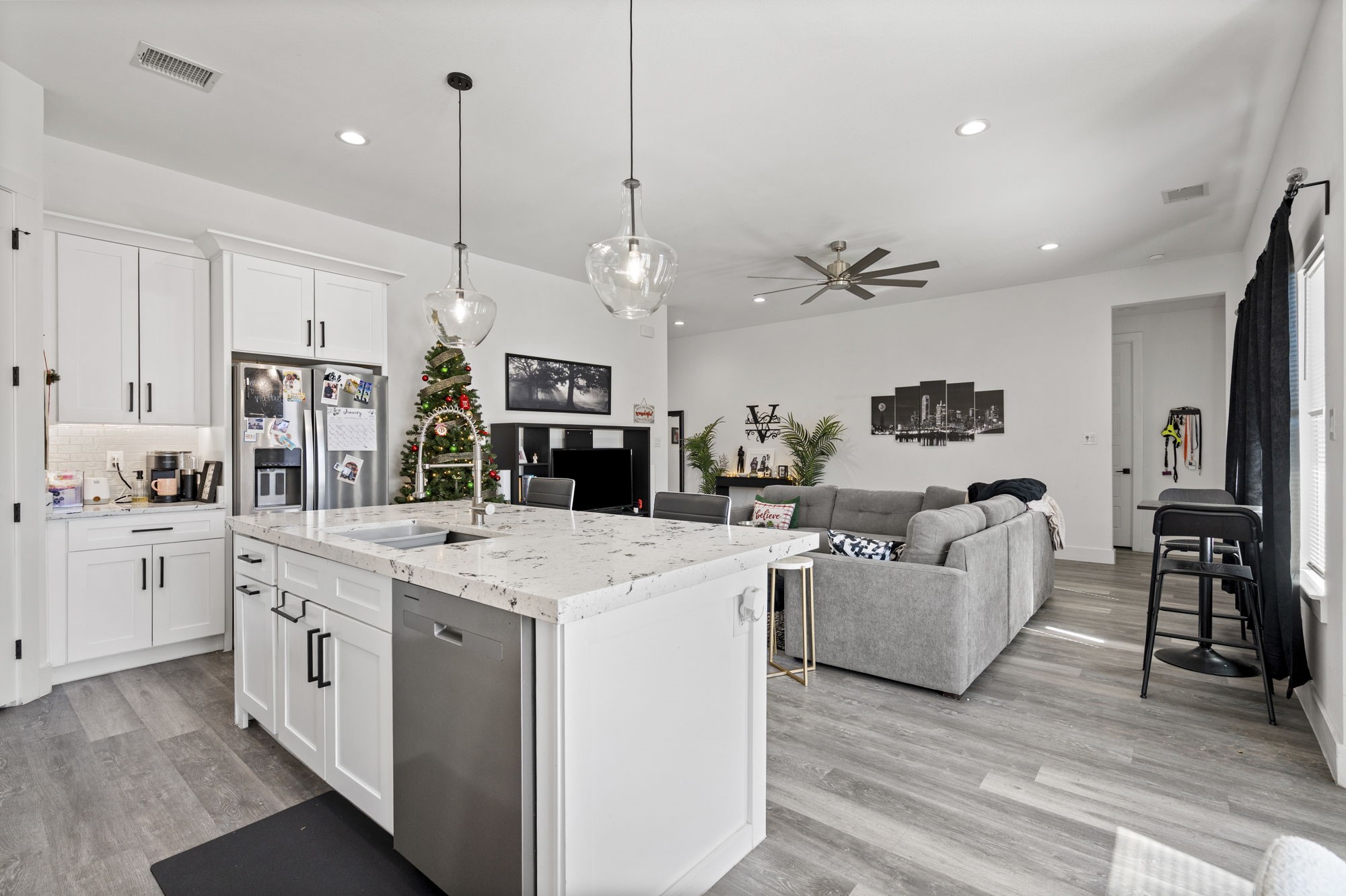 7722 Oak Garden Trail