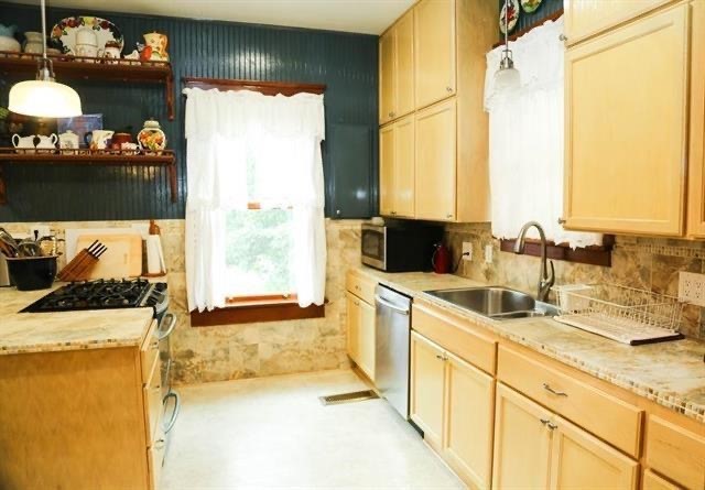 433 W Washington Street