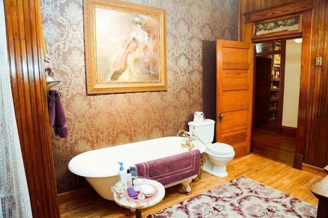 433 W Washington Street