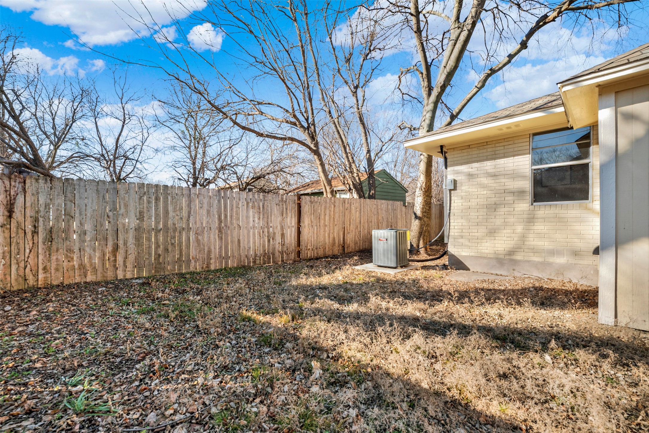 1205 N Bradley Street